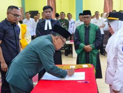 Bupati Asmar Lantik 64 Pejabat di Lingkungan Pemkab Kepulauan Meranti